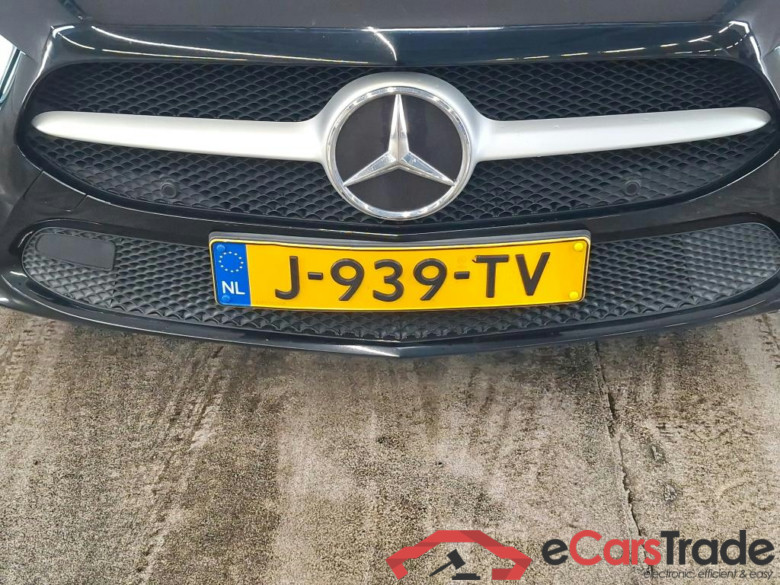 Mercedes-Benz A-Klasse A 180 7G-DCT Business Solution 5d #5