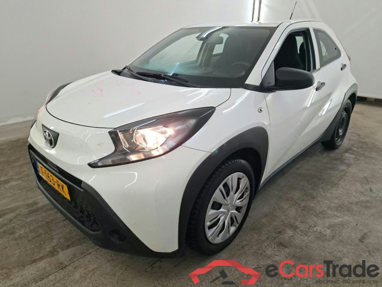 Toyota AYGO X 1.0 VVT-i MT 5d #1