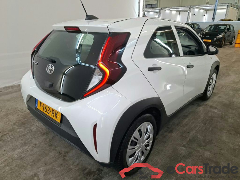 Toyota AYGO X 1.0 VVT-i MT 5d #2