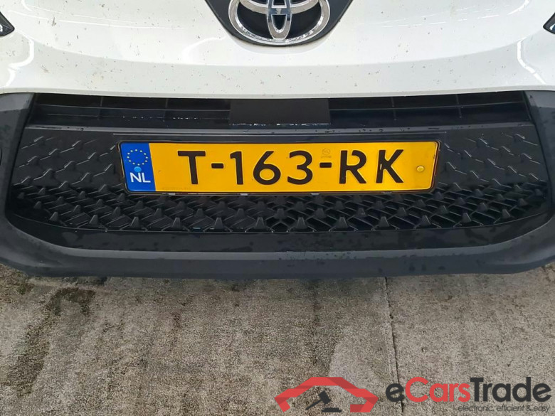 Toyota AYGO X 1.0 VVT-i MT 5d #5