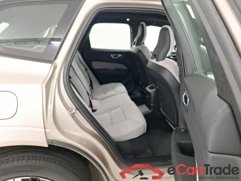 VOLVO XC60 2.0 T8 PHEV ULTIMATE DARK AUTO 4WD #6