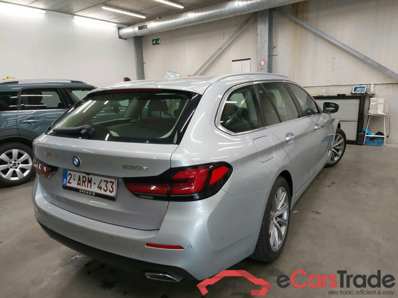 BMW - BMW 5 TOURING 530eA 292PK Business Edition Pack Parking Assistant Towing Hook * HYBRID * #2