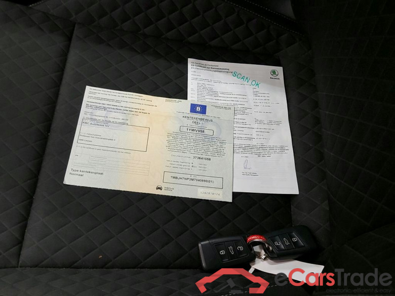 SKODA - SKO SUPERB COMBI CRTDI 150PK DSG7 Ambition Pack Corporate Towing Hook #4