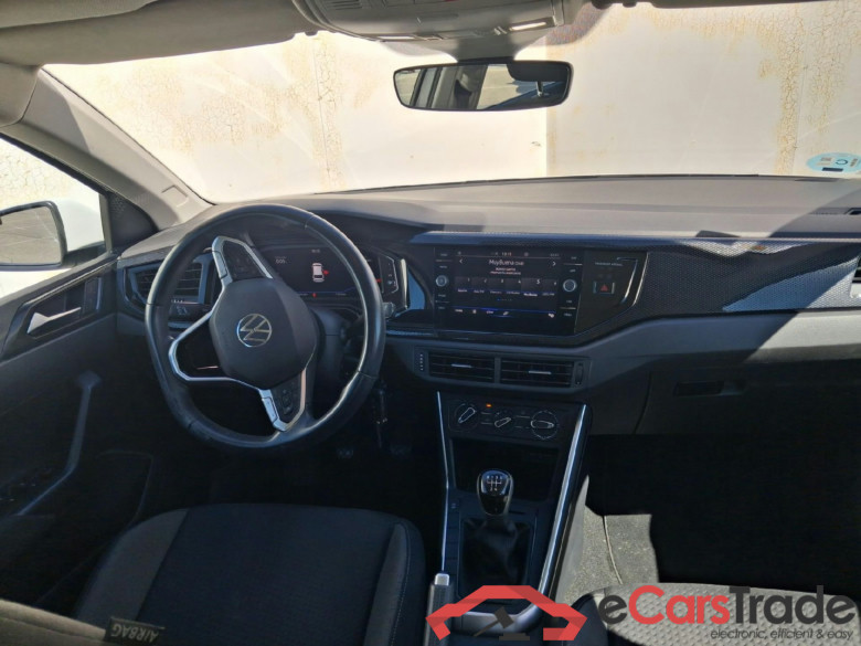 VOLKSWAGEN Polo / 2021 / 5P / berlina con portón Life 1.0 TSI 70kW (95CV) #3