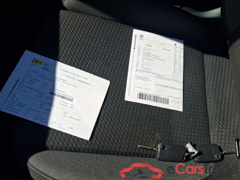 VOLKSWAGEN Polo / 2021 / 5P / berlina con portón Life 1.0 TSI 70kW (95CV) #4