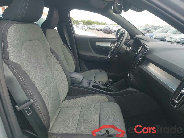 VOLVO XC40 / 2021 / 5P / todoterreno 2.0 B3 G Core Auto #6