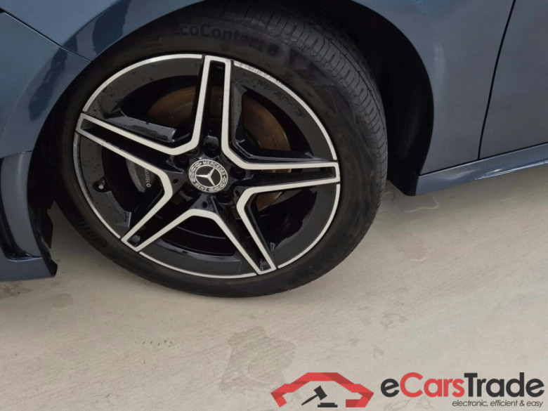 MERCEDES-BENZ A-KLASSE 180D AMG LINE #4