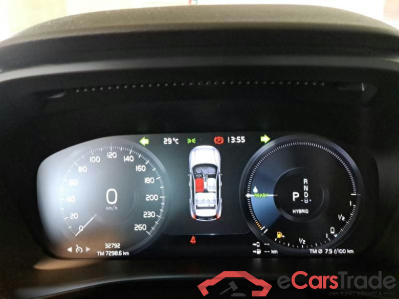 VOLVO XC40 / 2021 / 5P / SUV T5 RECHARGE PLUG-IN AUTO PLUS BRIGHT #4