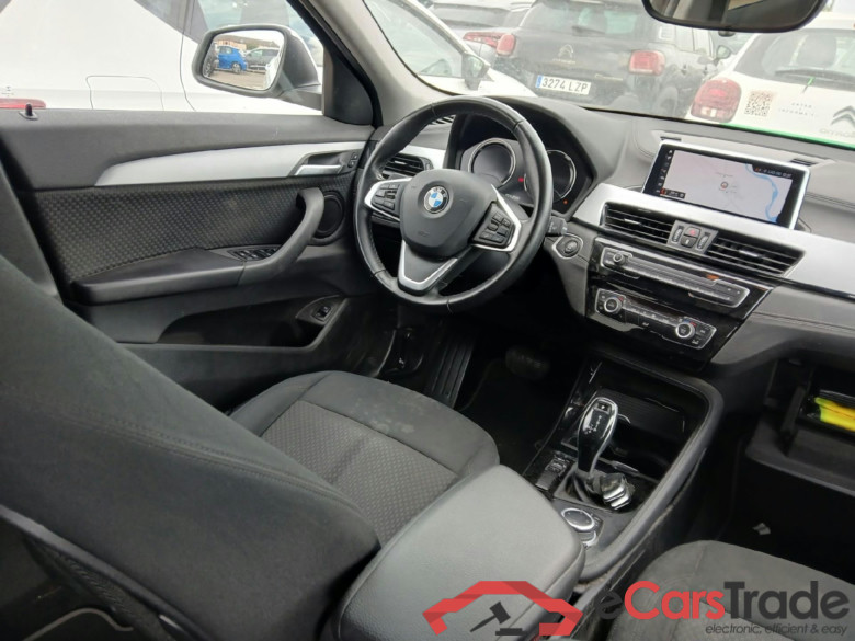 BMW X2 / 2017 / 5P / todoterreno sDrive18i (CX) #3
