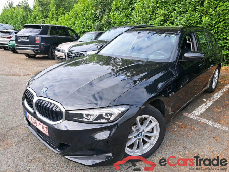 BMW 320e Plug-In Hybrid Aut. LED LC-Pro Harman/kardon Navi-Pro KeylessGo Klima PDC ...