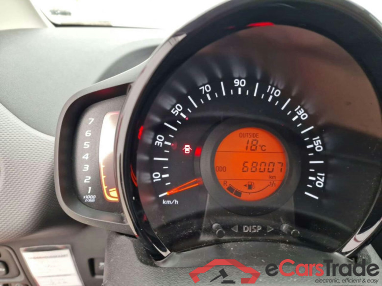 PEUGEOT 108 1.0 e-VTi Allure #6