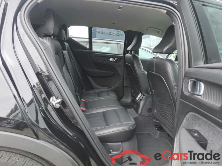 VOLVO XC40 1.5 T4 RECHARGE GEARTR. INSCRIPTION #6