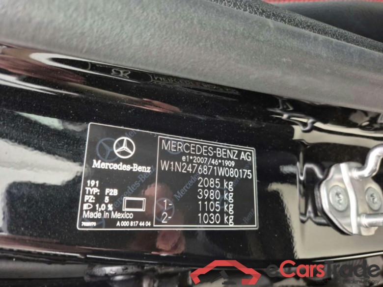 MERCEDES-BENZ GLB 200 Bns Solut. AMG #4