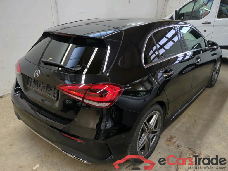 MERCEDES-BENZ A-Klasse A 250 4Matic 7G-DCT Advanced AMG Line 5d 165kW #2