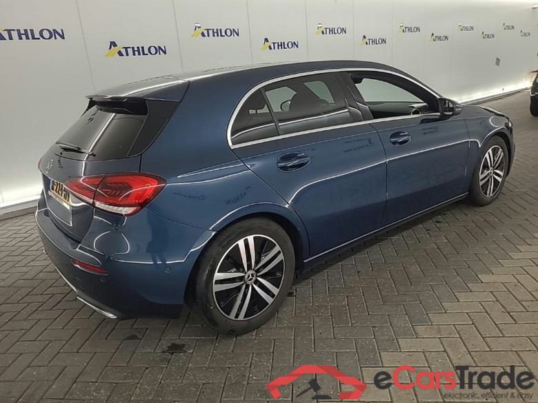 MERCEDES-BENZ A-klasse A 200 DCT Luxury Line 5D 120kW #3