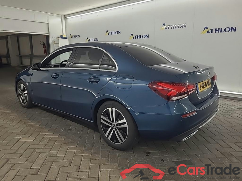 MERCEDES-BENZ A-Klasse Limousine A 180 7G-DCT Business Solution Luxury 4D 100kW #4