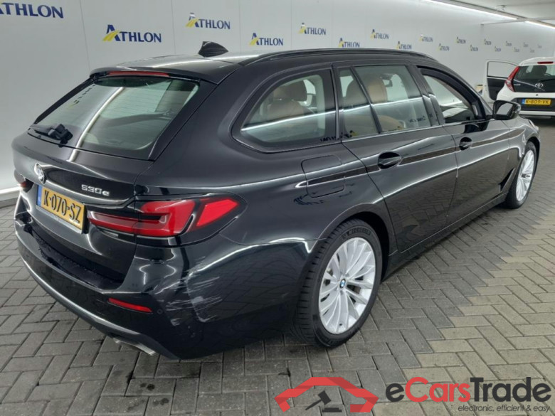 BMW 5-serie Touring 530e 5D 215kW #3