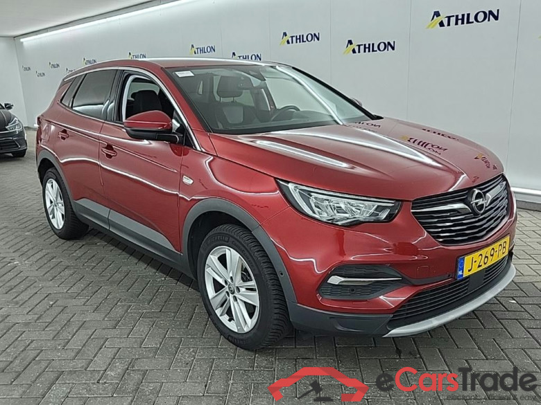 OPEL Grandland X 1.2 Turbo S&S 96kW Bus. Executive Auto 5D #2