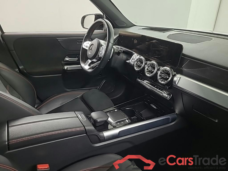 MERCEDES-BENZ GLB-Klasse 200 DCT AMG Line 5D 120kW #6
