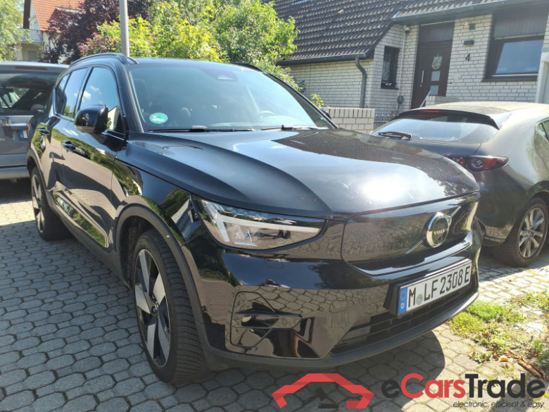 Volvo XC40  #1
