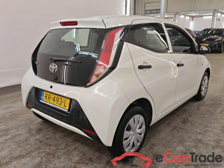 Toyota AYGO 1.0 VVT-i x-fun 5d #2