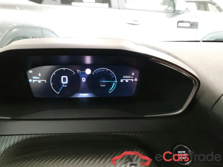PEUGEOT 208  PEUGEOT 208  Allure Hybrid 110 ch e-DCS6 + pack access #6