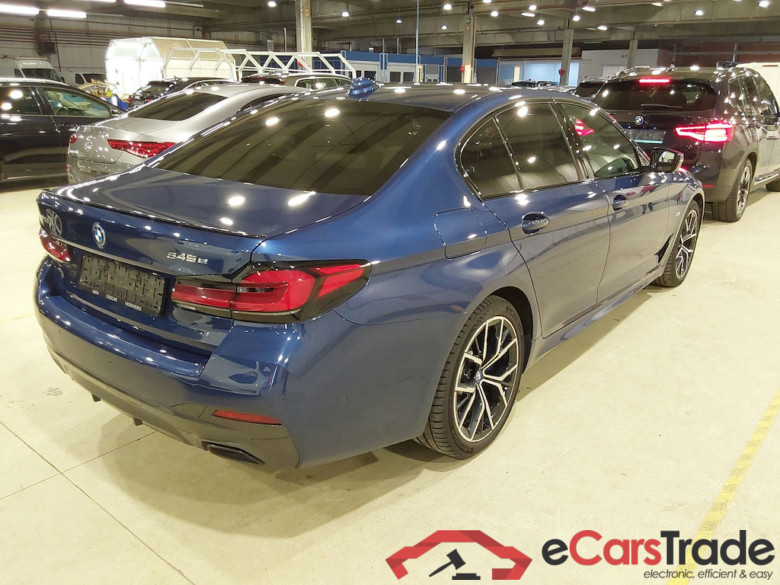 BMW 5-serie 3.0 545E XDRIVE AUTO #4