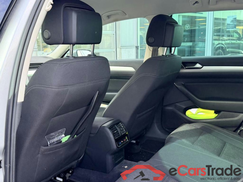 VOLKSWAGEN Passat Variant SW 2.0 TDi SCR Comfortline (EU6.2) #6