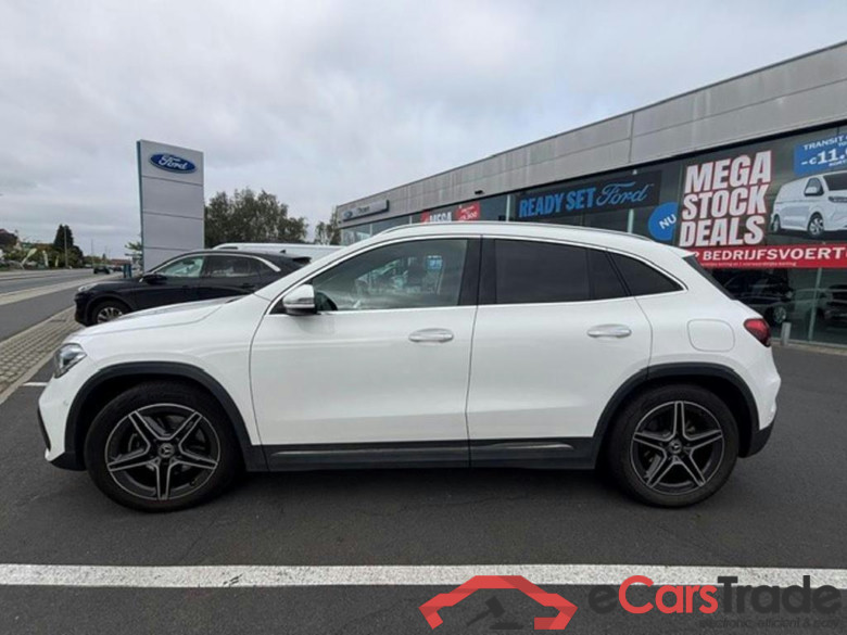 MERCEDES-BENZ GLA (H247) 200 Business Solution #4