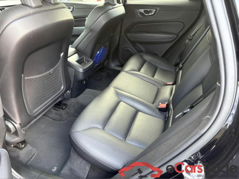 VOLVO XC60 2.0 D3 Momentum AdBlue #6