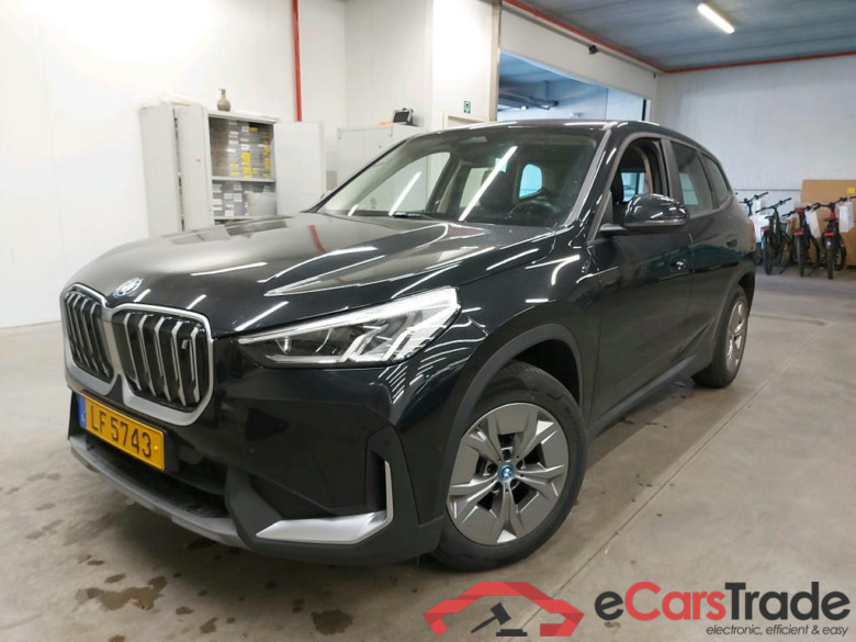 BMW I - BMW IX1 xDrive30 313PK With Climatic & Navigation & Heated Seats & Park Sensors Front & Rear  * ELECTRIC *