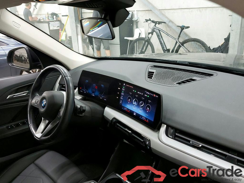 BMW I - BMW IX1 xDrive30 313PK With Climatic & Navigation & Heated Seats & Park Sensors Front & Rear  * ELECTRIC * #3