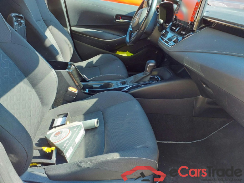 TOYOTA Corolla / 2019 / 5P / berlina con portón 1.8 125H ACTIVE TECH E-CVT #4