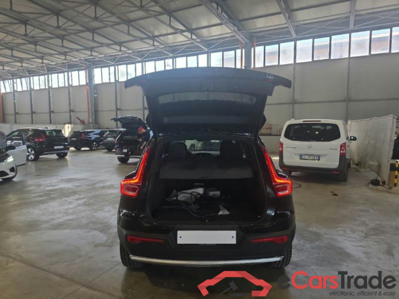 VOLVO XC40 / 2021 / 5P / SUV T4 RECHARGE PLUG-IN AUTO CORE #5