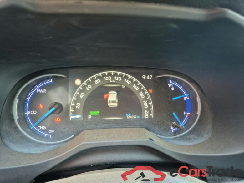 TOYOTA Rav4 / 2018 / 5P / todoterreno 2.5l 220H Advance #4