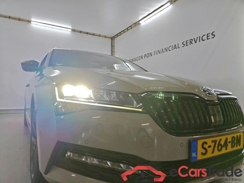 SKODA Superb Combi 110 kW #4