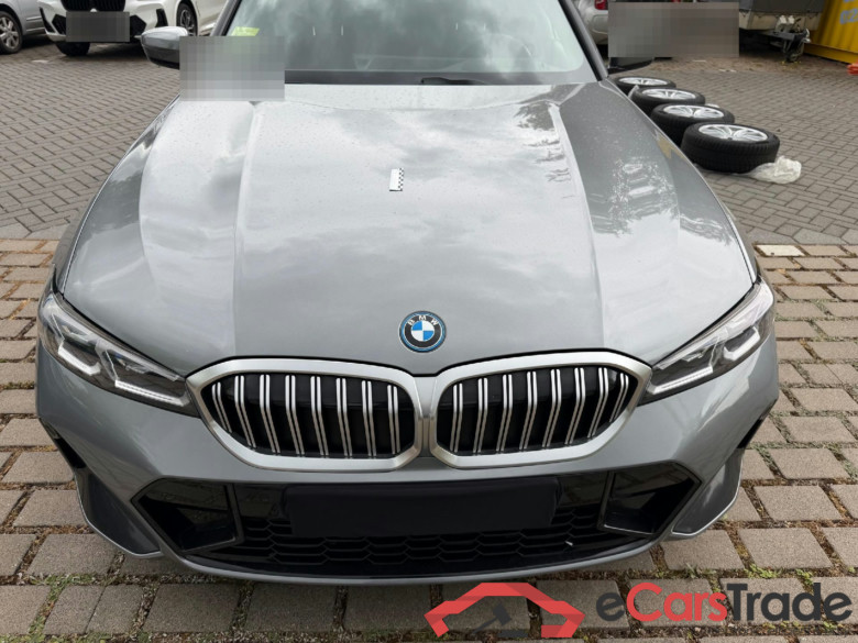 Baureihe 3 Lim. 330 e xDrive M Sport 2.0 215KW AT8 E6d #1
