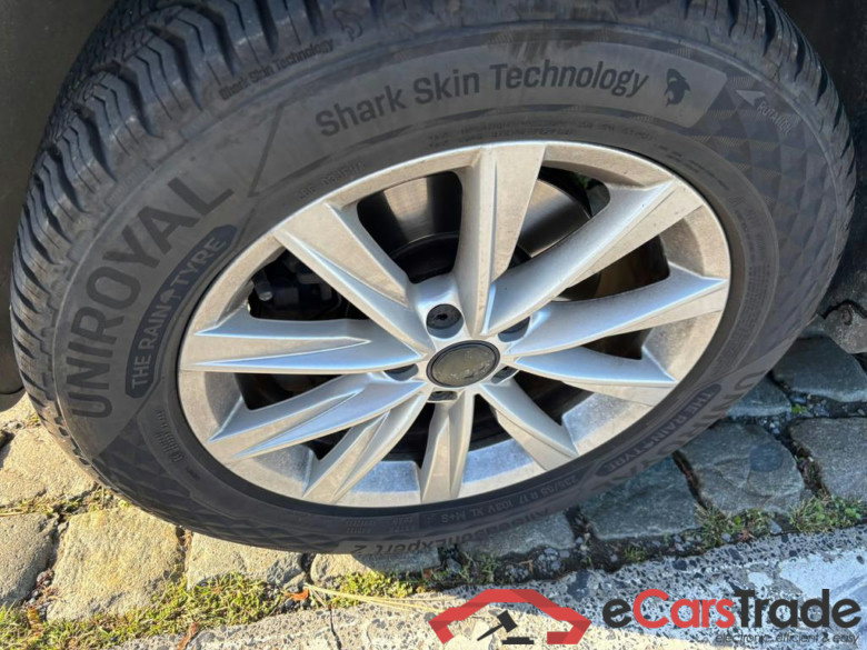 VOLKSWAGEN Tiguan Sport & Style 2.0 TDI BlueMotion Technology 81 kW (110 ch) 6 vitesses manuel #5