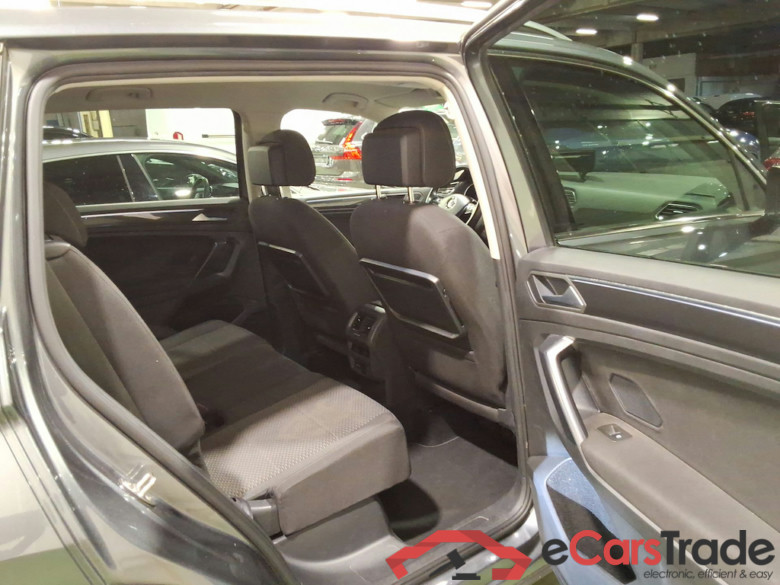 VOLKSWAGEN TIGUAN ALLSPACE DIESEL 2.0 TDi SCR Comfortline DSG (EU6.2) #5