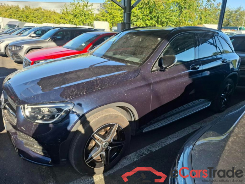 MERCEDES-BENZ GLC / 2019 / 5P / SUV 2.0 GLC 300 E AMG LINE 4MATIC #4