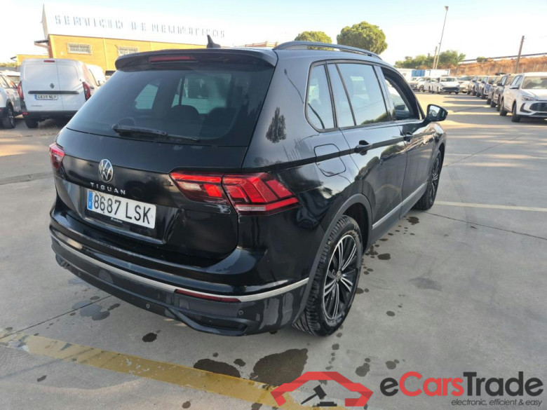 VOLKSWAGEN Tiguan / 2020 / 5P / todoterreno Life 2.0 TDI 110kW (150CV) DSG (AC2) #2