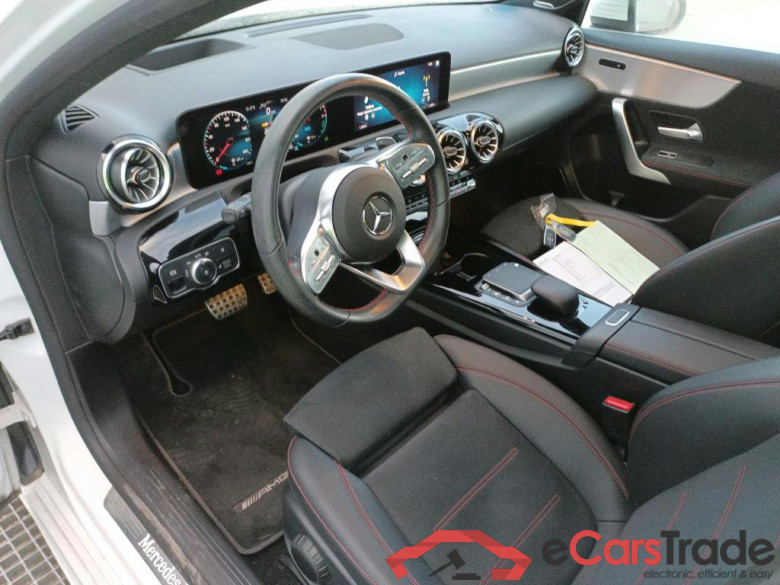 MERCEDES-BENZ Clase A / 2018 / 5P / berlina con portón A 250 e #3