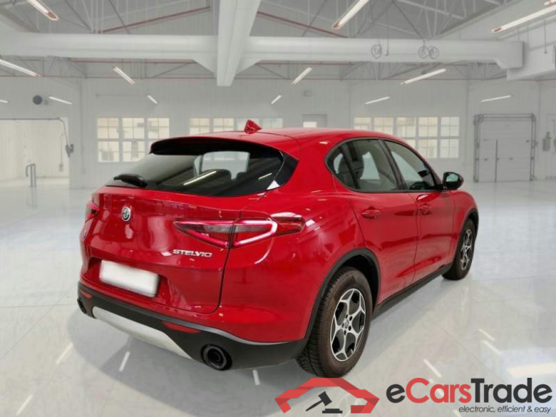 ALFA ROMEO STELVIO / 2017 / 5P / SUV 2.2 TD 160 CV SUPER BUSINESS AT8 RWD #2