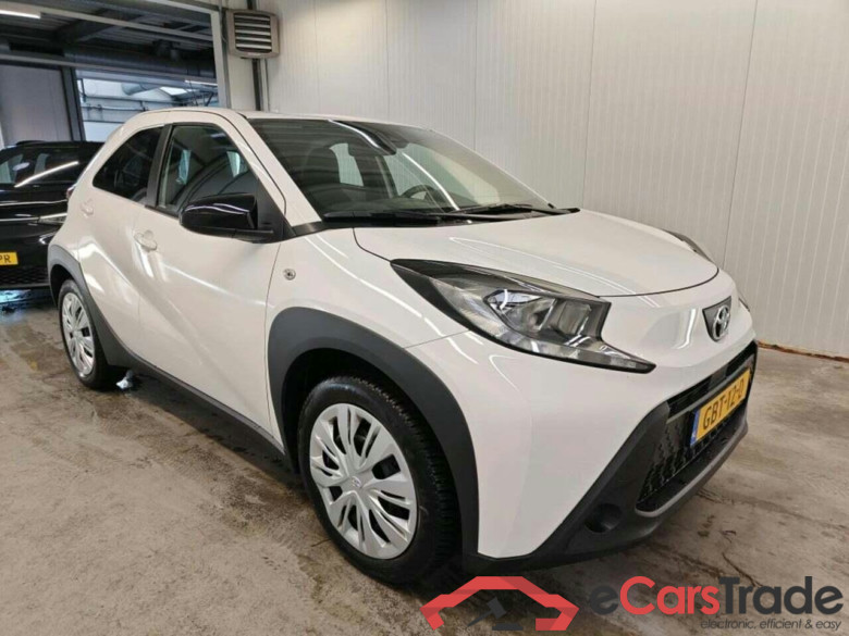 TOYOTA Aygo X 1.0 VVT-i MT Play #5