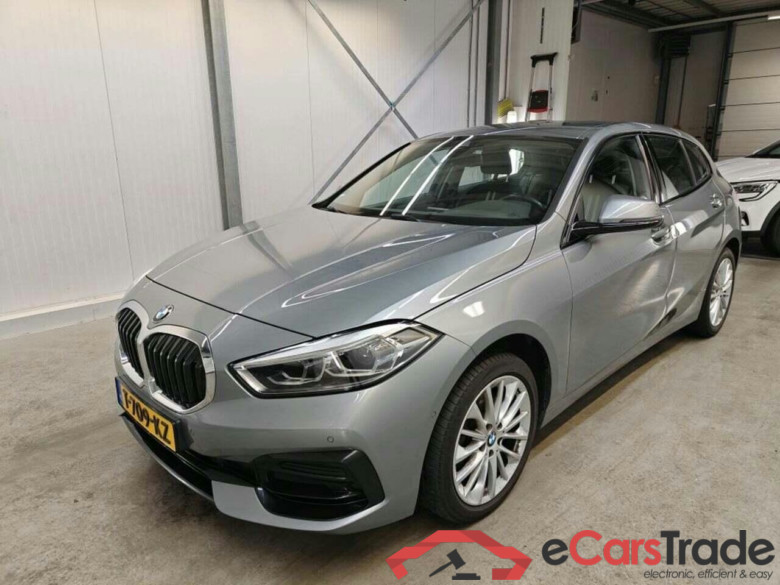 BMW 1-serie 118i Intro Ed. #1
