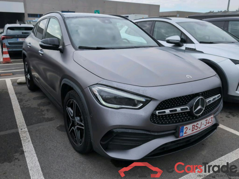 MERCEDES-BENZ GLA - Klasse 2.0 GLA 180 D #2