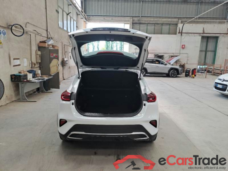 KIA XCEED / 2022 / 5P / CROSSOVER 1.6 CRDI 136 CV MHEV IMT BUSINESS #5