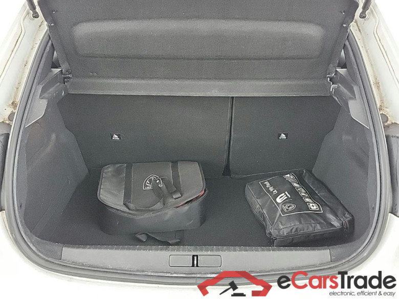 PEUGEOT e-208 Active Pack 50kWh 136 5D #5