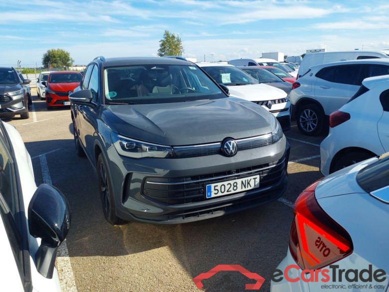VOLKSWAGEN TIGUAN 2.0 D A 2.0 TDI 110 kW (150 CV) DSG 7 Automático MAS #1