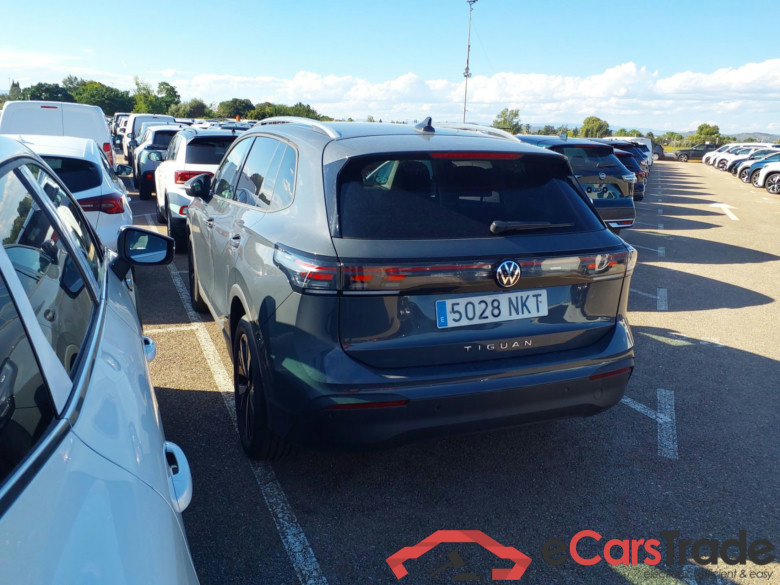 VOLKSWAGEN TIGUAN 2.0 D A 2.0 TDI 110 kW (150 CV) DSG 7 Automático MAS #2